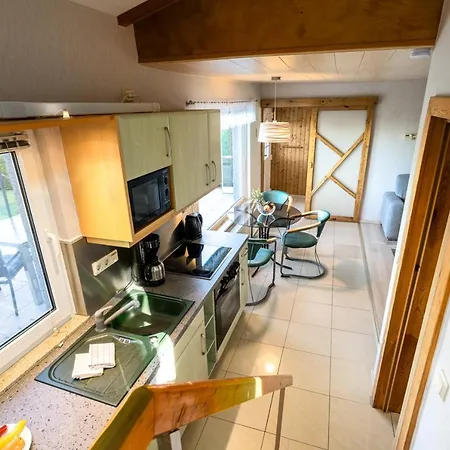 Haus Am Mit Wassergrundstueck Prázdninový dům