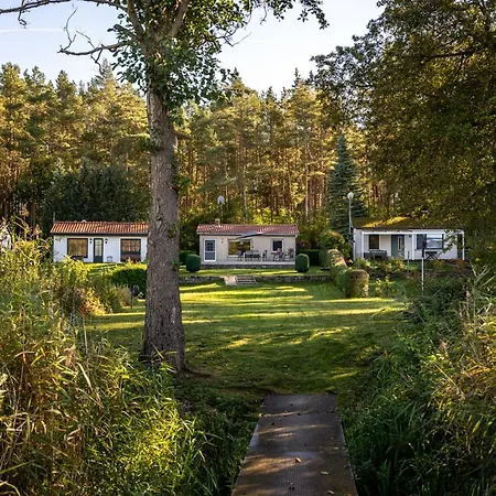 Haus Am Mit Wassergrundstueck *