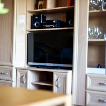 Haus Am Mit Wassergrundstueck *