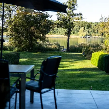 Prázdninový dům Haus Am Mit Wassergrundstueck Lärz