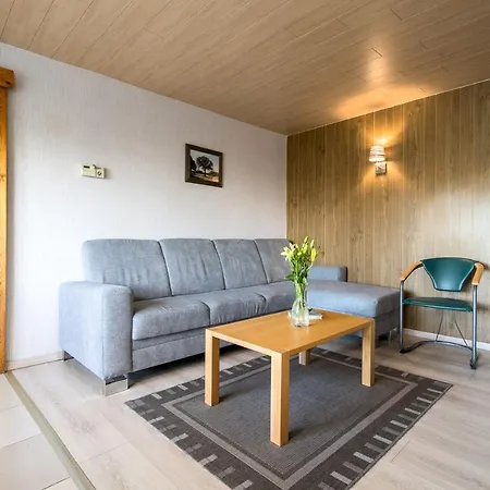 Haus Am Mit Wassergrundstueck